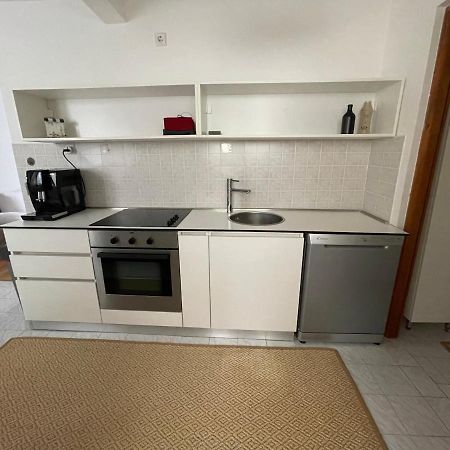 Holiday Home Cesarica Карлобаг Екстериор снимка