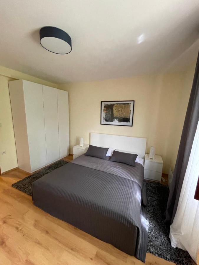 Holiday Home Cesarica Карлобаг Екстериор снимка