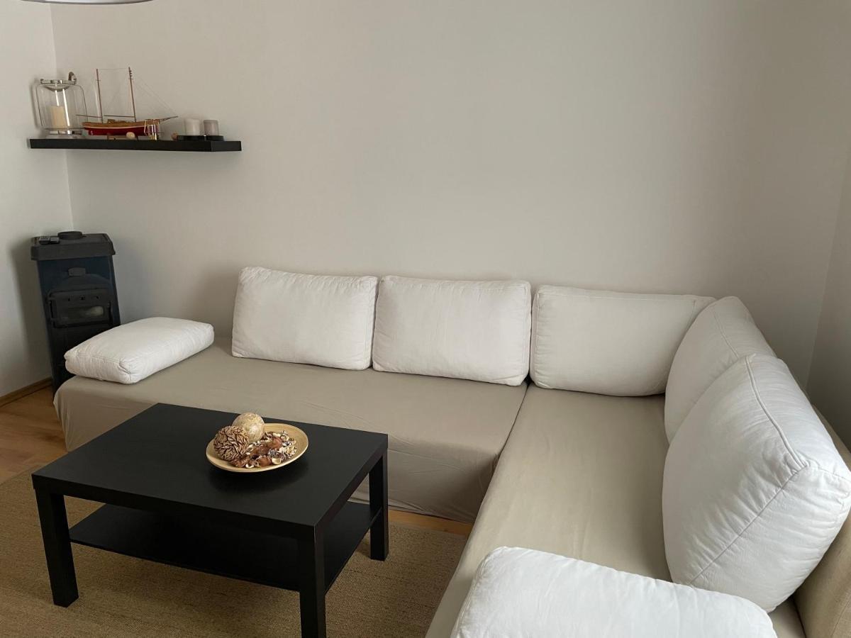 Holiday Home Cesarica Карлобаг Екстериор снимка