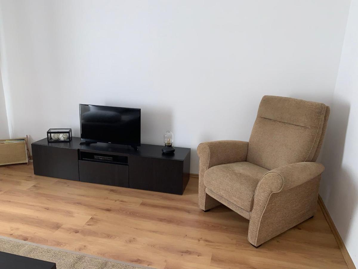 Holiday Home Cesarica Карлобаг Екстериор снимка